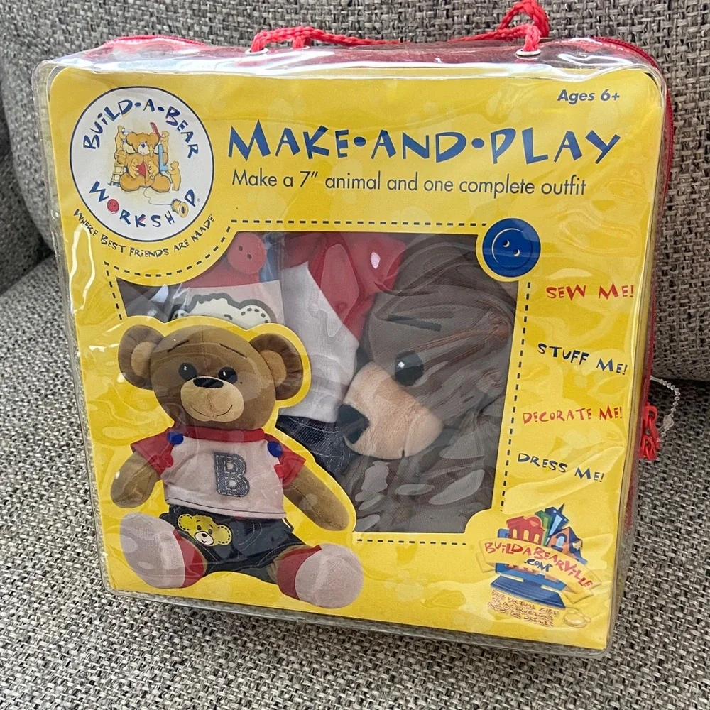 New Build-A-Bear Make-and-Play Kit - Brown and Red Bear